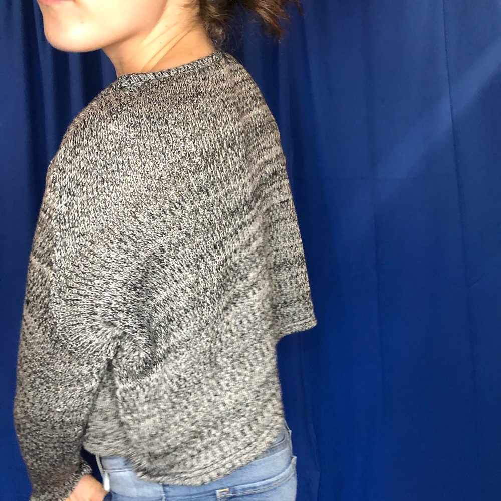 Millau Cropped Grey Sweater - Picture 3 of 4